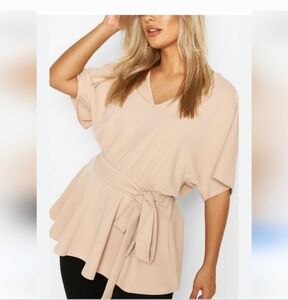 BLACK NWOT BOOHOO 20 peplum belted blouse